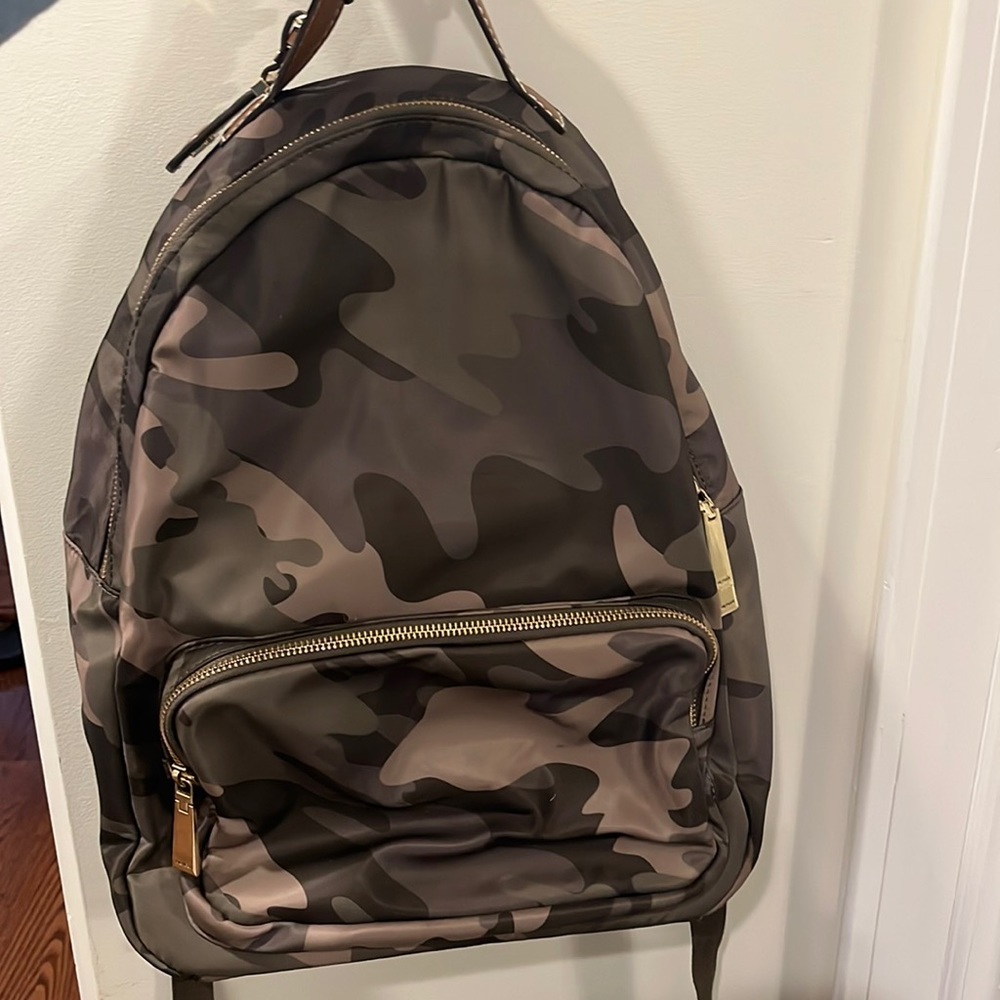 Tommy Hilfiger camo backpack